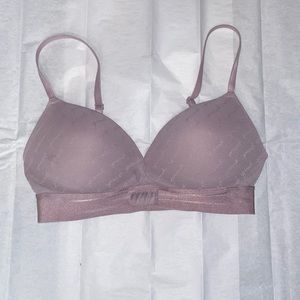 Victoria’s Secret Pink bra